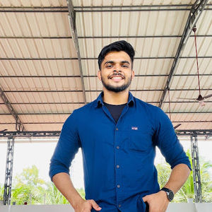 Meet your Posher, Akhil